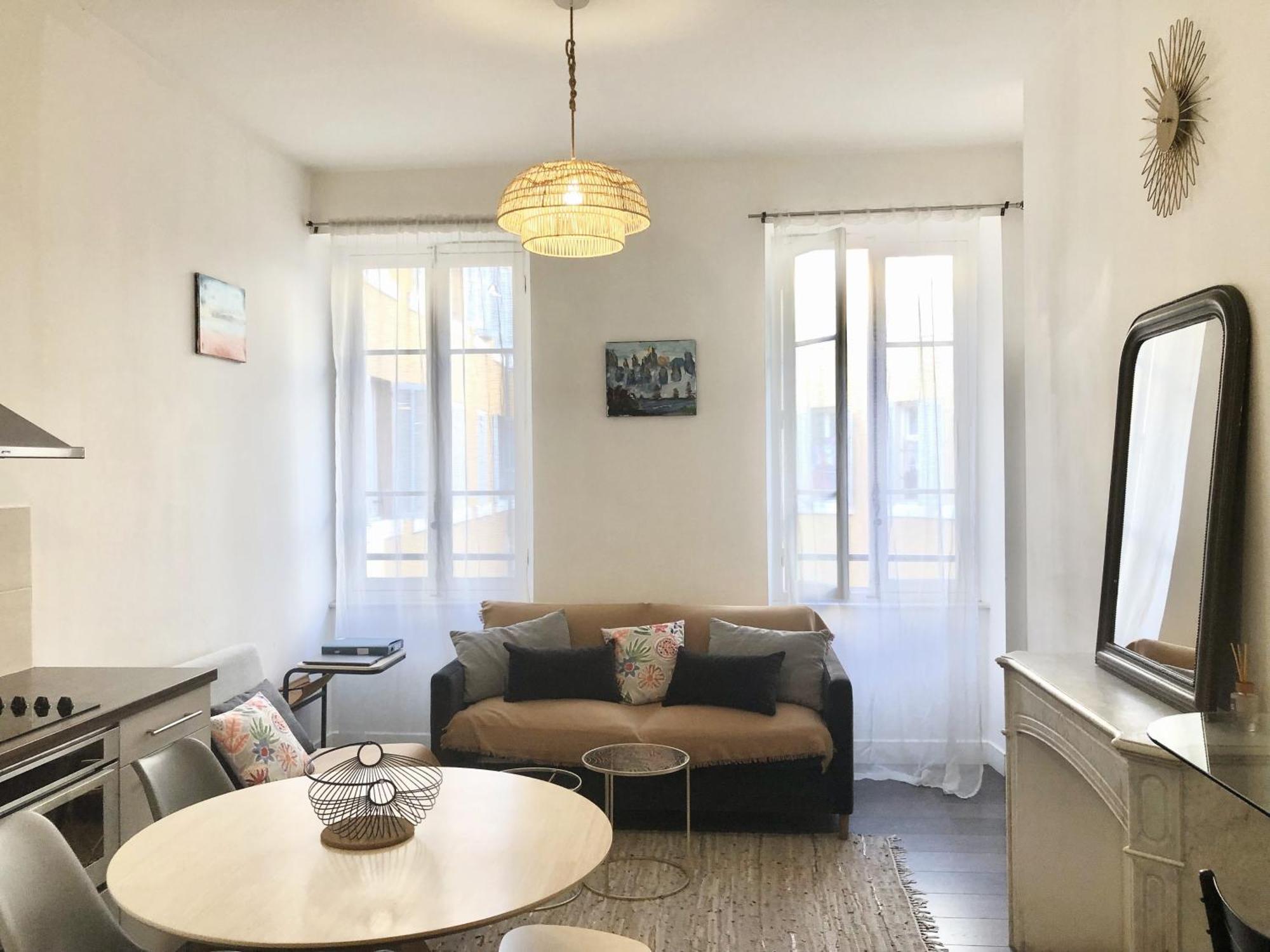 Pied-A-Terre Cosy Pour Escale Marseillaise Apartment Marseille Luaran gambar